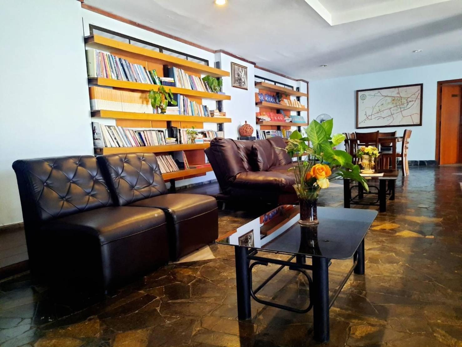 โรงแรมสยามบูทีค บุรีรัมย์ ภายนอก รูปภาพ
